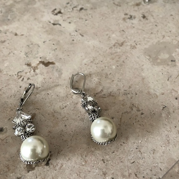 Givenchy silver metal, pearl beaded and rhinestone 2 piece necklace earrings set - Picture 3 of 6